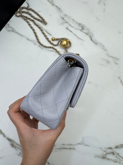 CHANEL Mini CF17 金球方胖子淺灰