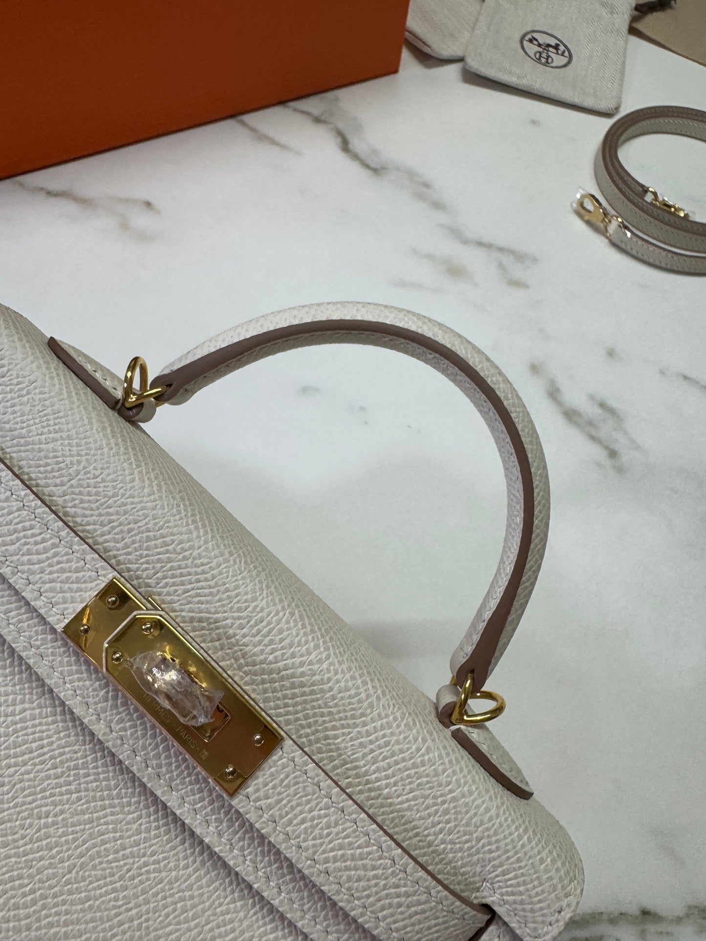 HERMES Mini Kelly II 奶昔白金扣 Epsom Craie GHW