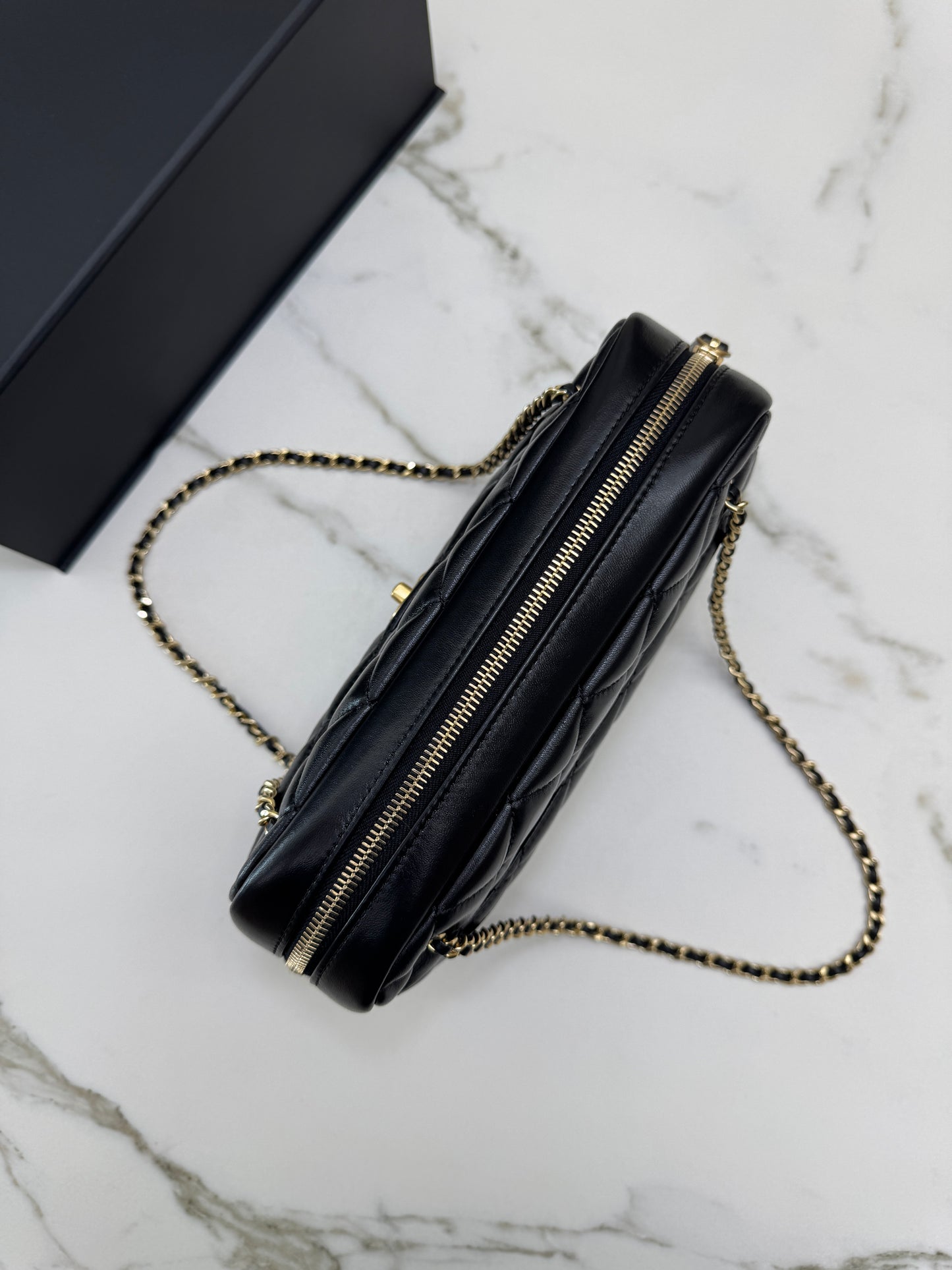 CHANEL 24K 金幣相機包 Medium