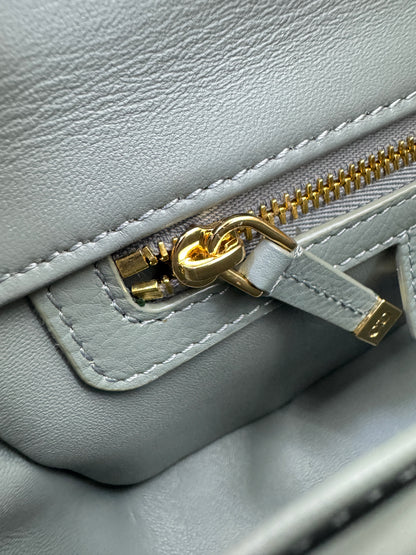 DIOR Caro Small 石灰色