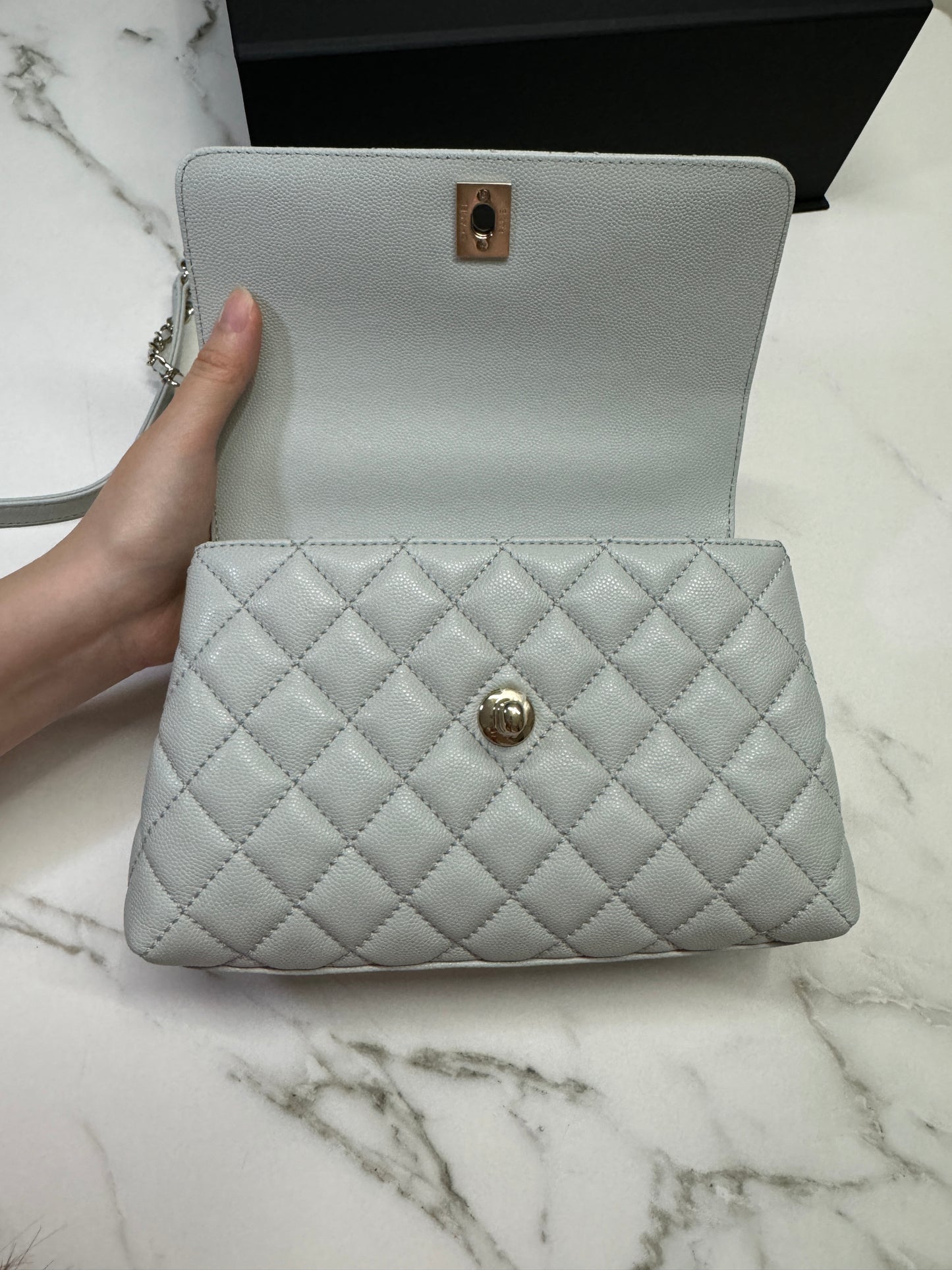 CHANEL Cocohandle 冰川藍 24P Small