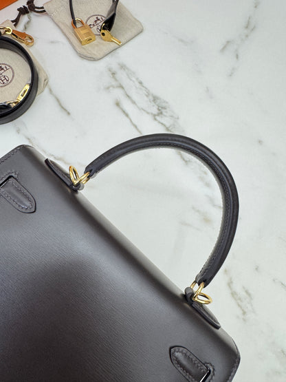 HERMES Kelly 25 烏木色Box皮金扣 外縫 Ebene Box Leather Seilier GHW
