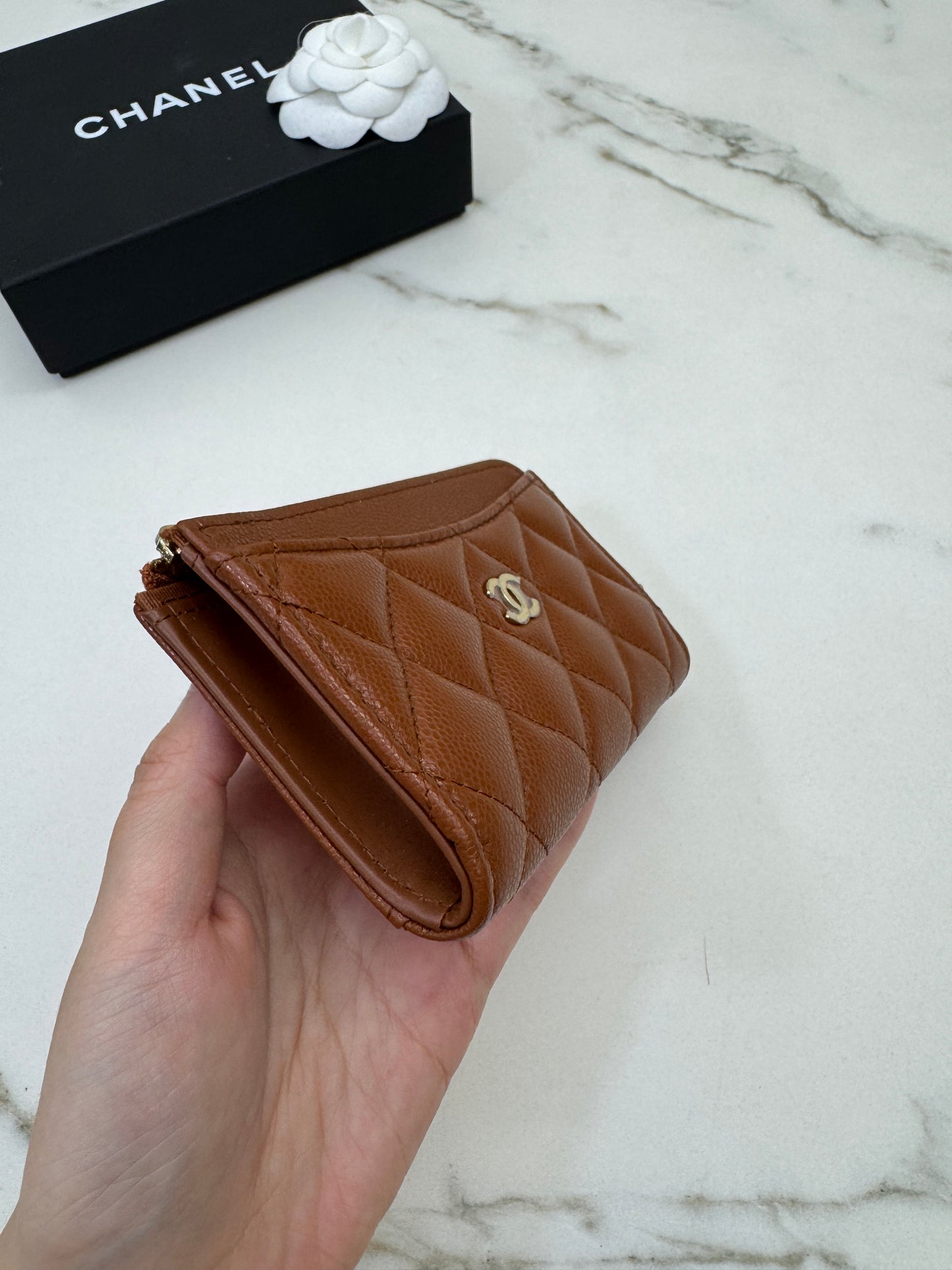 CHANEL L型拉鏈小錢包 焦糖棕