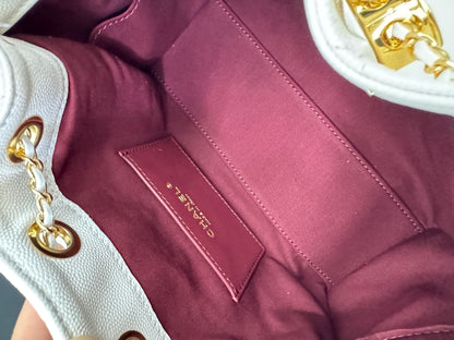 CHANEL Mini 25Bag 白色亮金扣