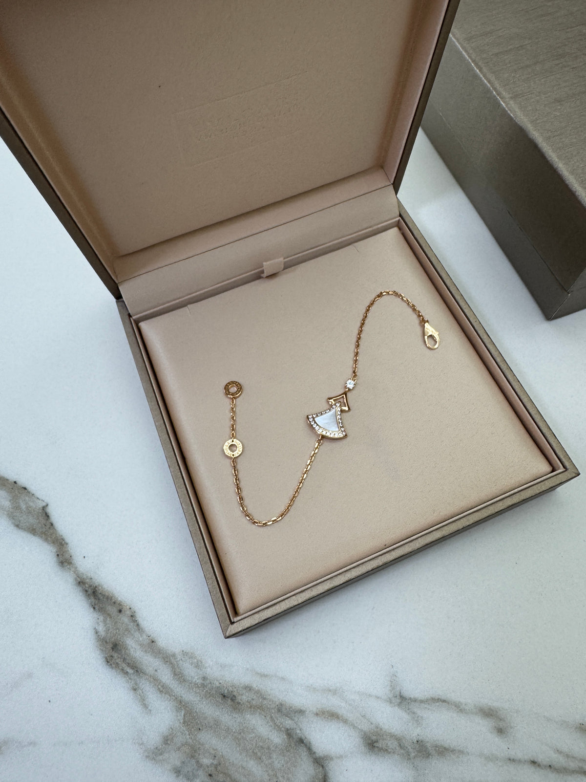 BVLGARI Diva’s Dream 手鏈