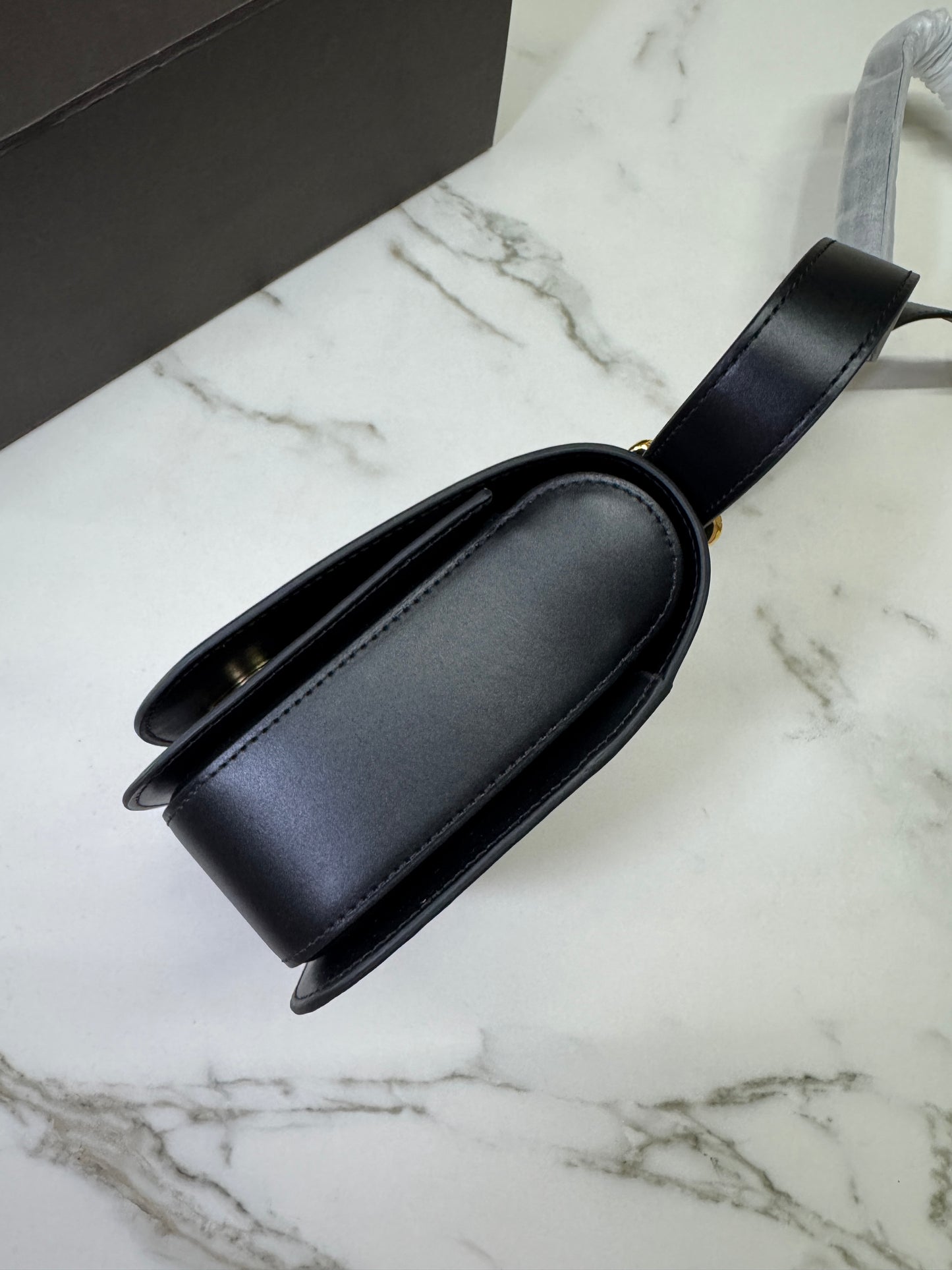 DELVAUX Lingot Shinny Calfskin