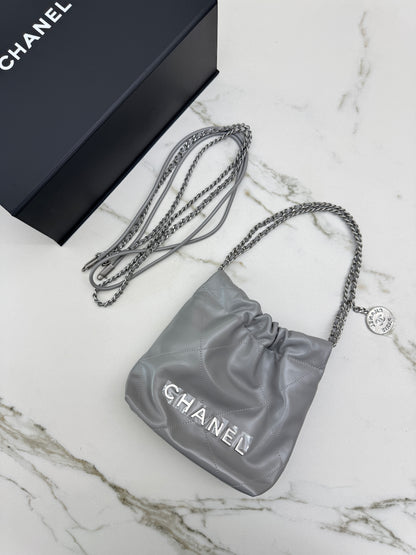 CHANEL Mini 22 Bag 23C淺灰色
