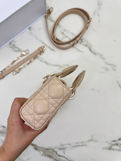 DIOR D-joy Mini 胭脂米 Powder Beige