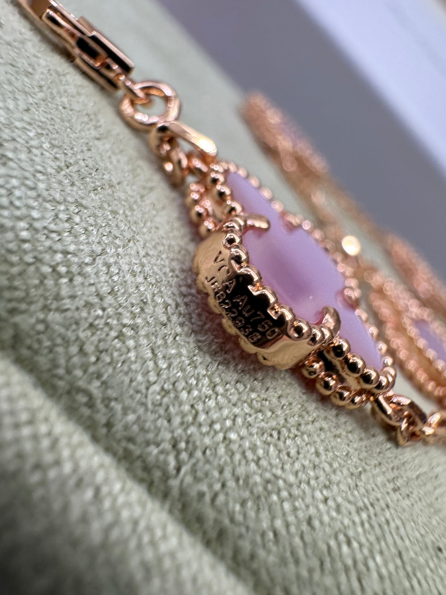 VCA Vintage Alhambra Bracelet 五花粉貝母玫瑰金手鏈 (VIC限定款）