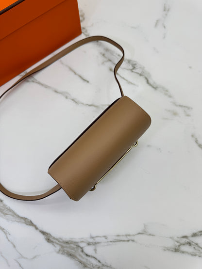 HERMES Roulis 19 奶茶色淺金扣 Chai Evercolor PBHW