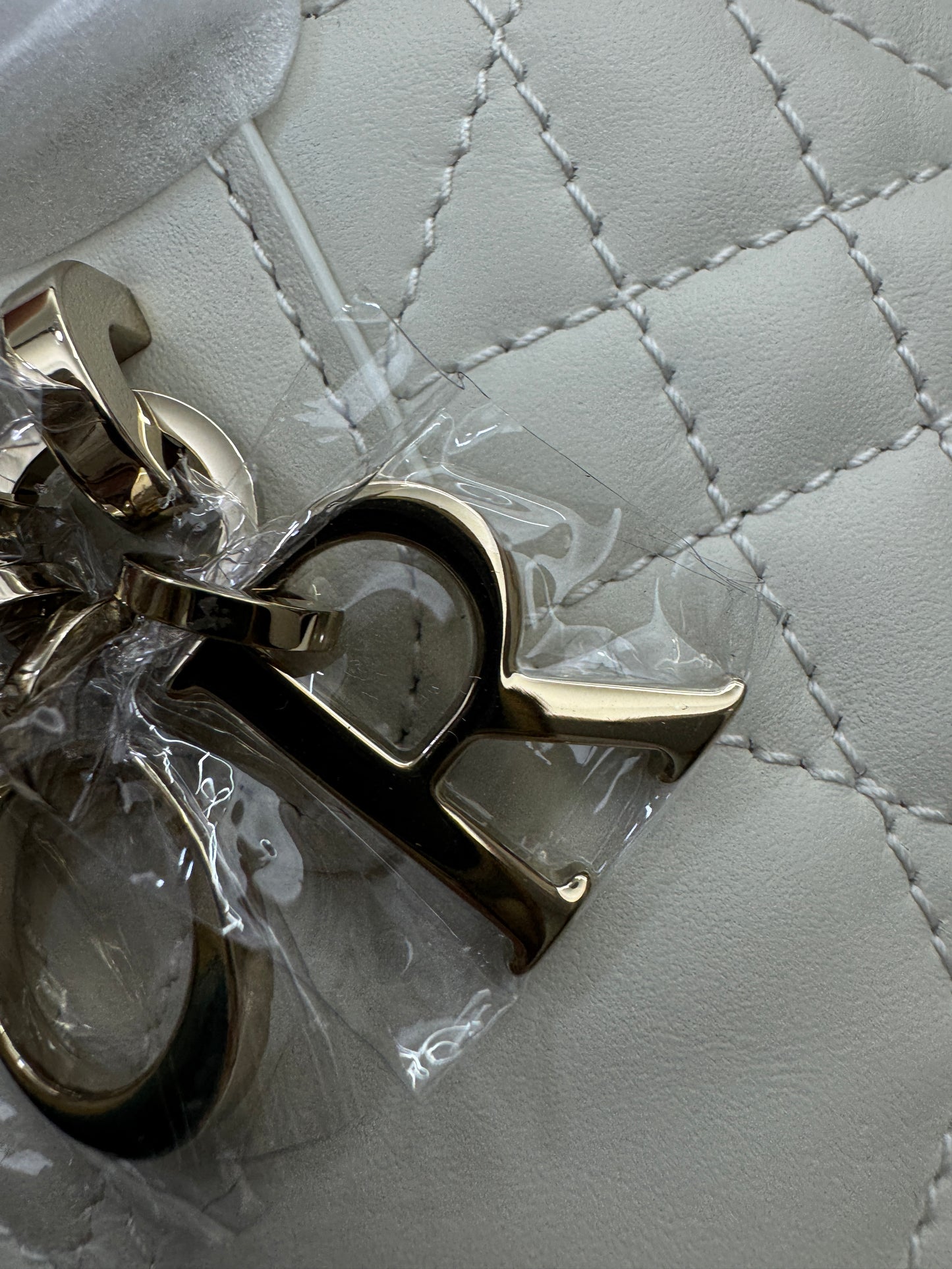 DIOR Toujours Small 白色
