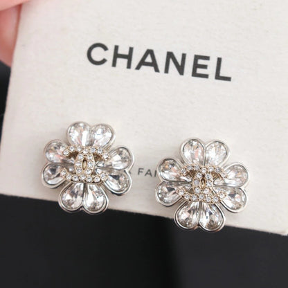 CHANEL 耳夾款