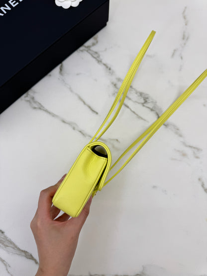 CHANEL Mini Preppy Coco 黃色