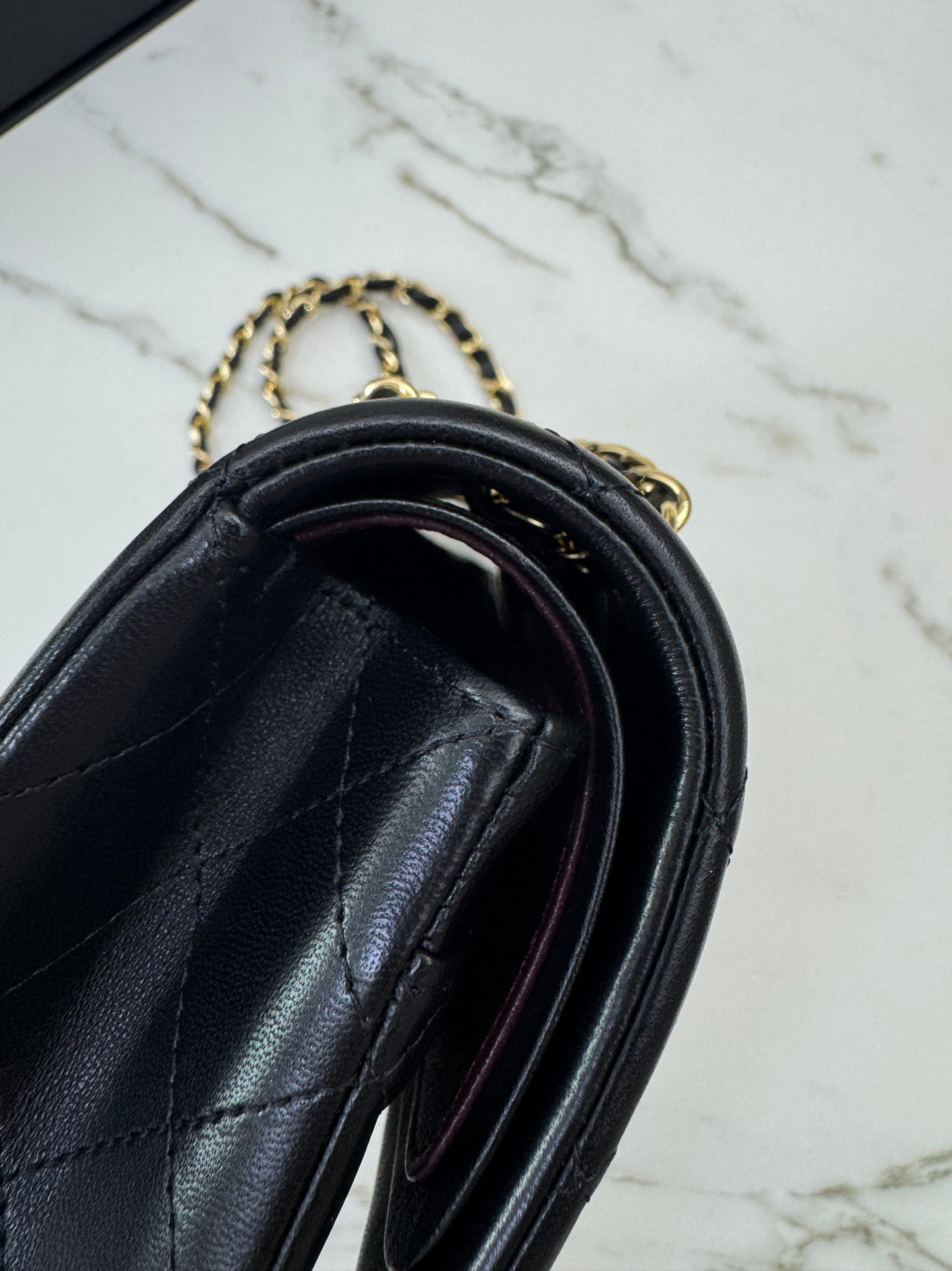 CHANEL CF25 Medium 黑金羊