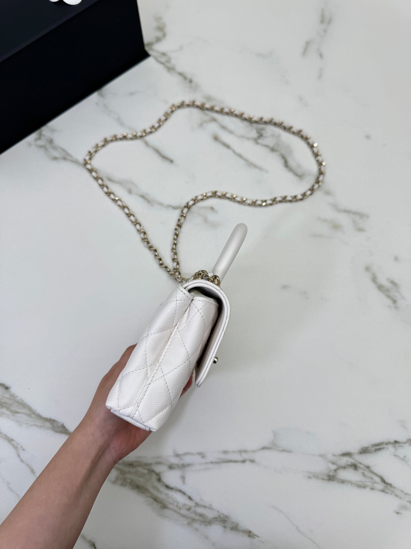 CHANEL Coco Handle Nano 白色