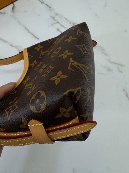 LV Nano Carryall