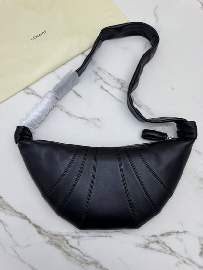 LEMAIRE Croissant Medium 牛角包羊皮 Lambskin