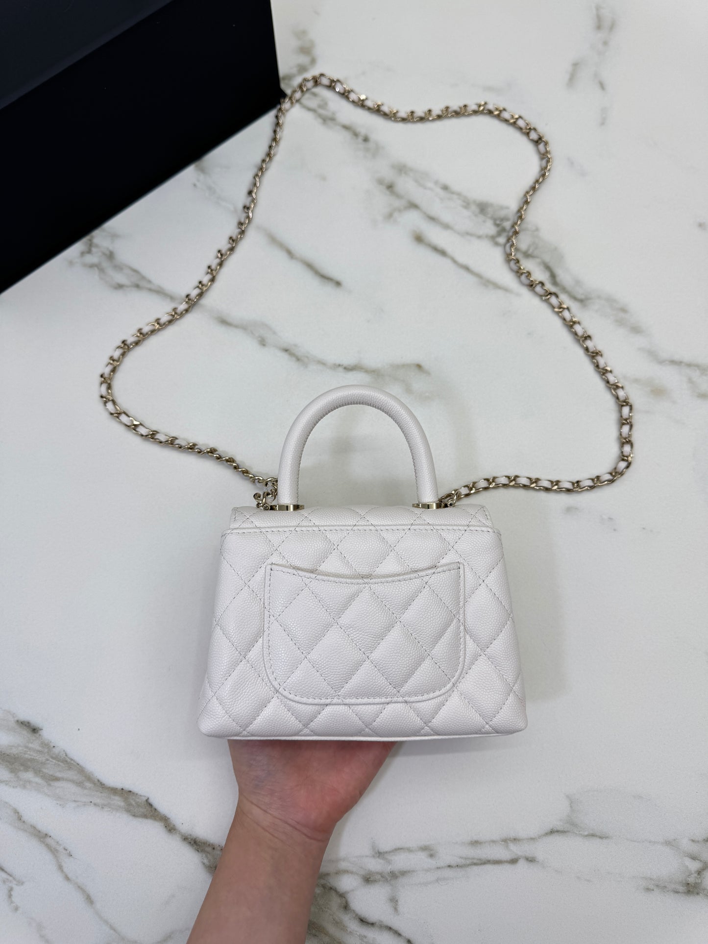 CHANEL Coco Handle Nano 白色