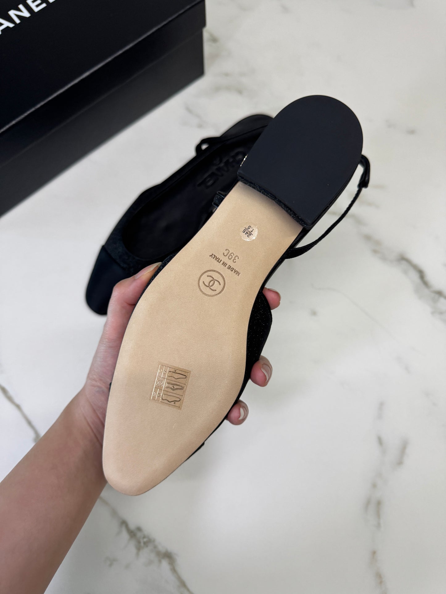 CHANEL 黑色細閃 Slingback