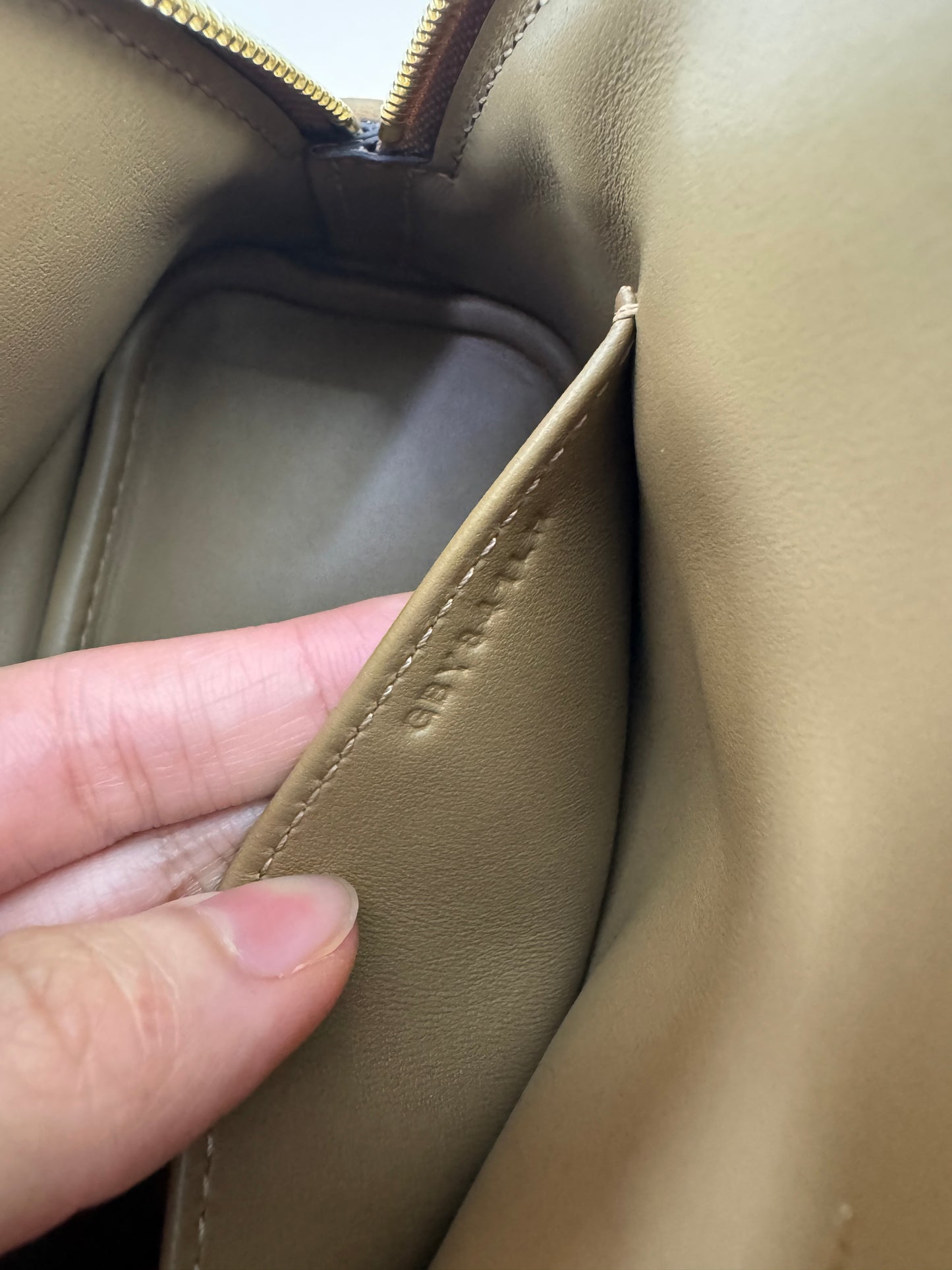 HERMES Mini Bolide 奶茶色金扣 Evercolor Chai GHW