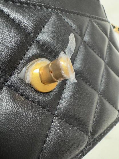 CHANEL 金球woc