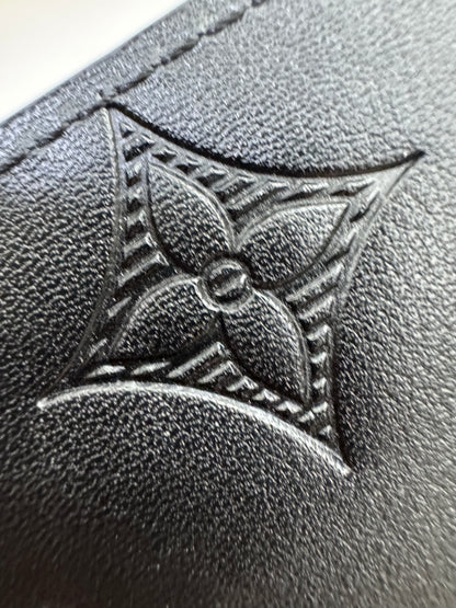 LV Pocket Organizer 黑色滑皮款Monogram Shadow