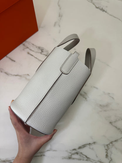 HERMES In The Loop 豬鼻菜籃子 M4奶灰色銀扣 Gris Pale PHW