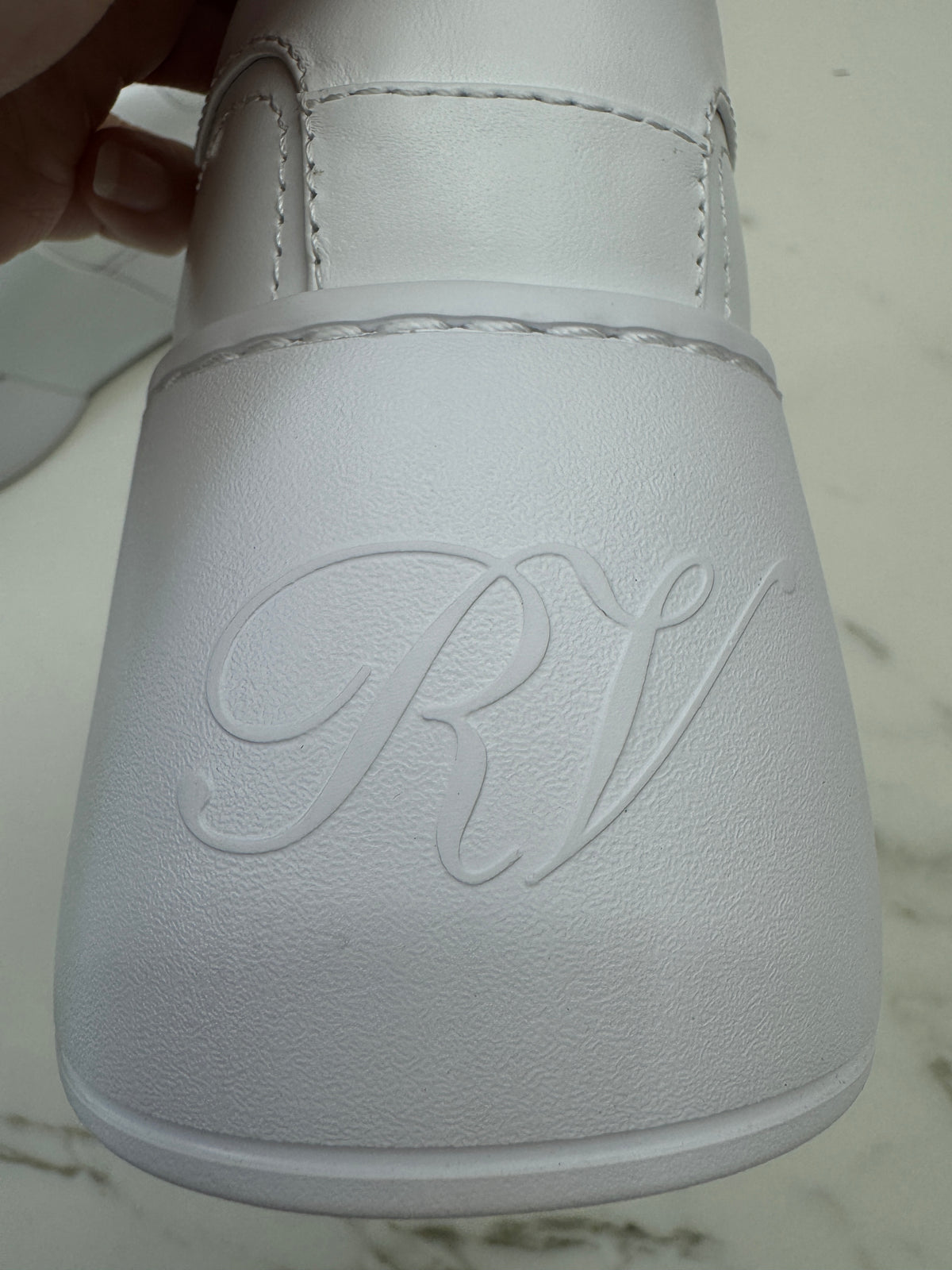 RV Viv’ Skate 厚底鑽扣小白鞋