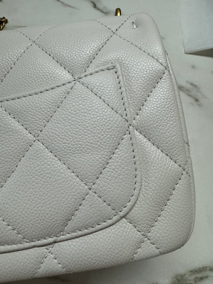 CHANEL 24P 愛心金球 白色 20cm 中號