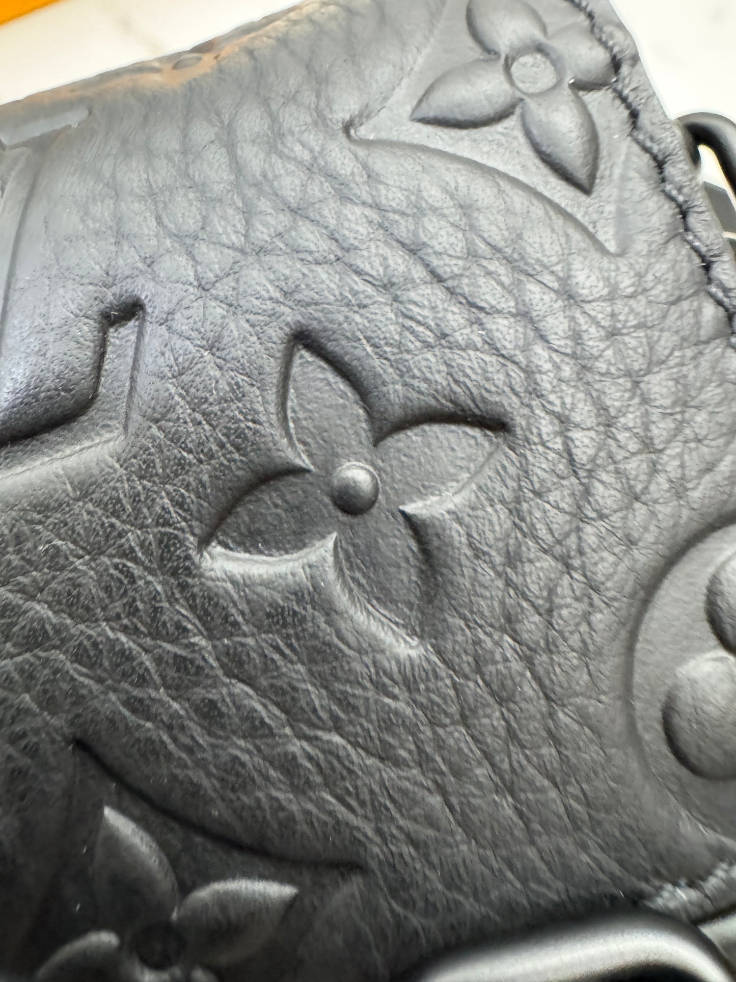 LV Steamer Wearable Wallet - Monogram Taurillon Leather