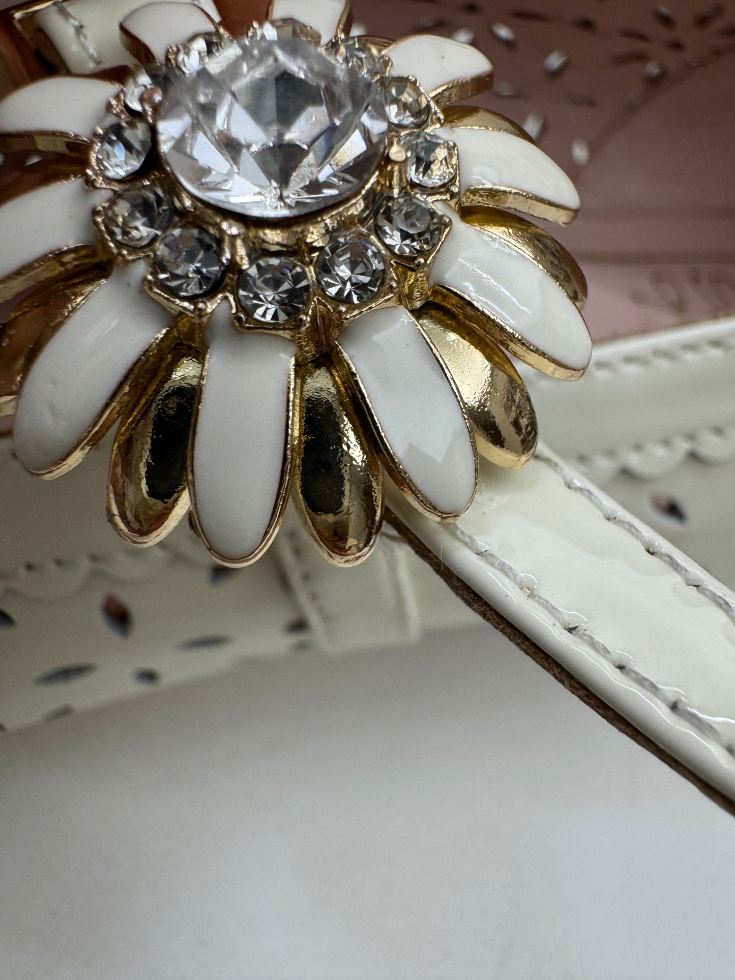 RV 小雛菊鏤空 Mary Jane