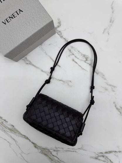 BV Notturno Foundant 黑棕色