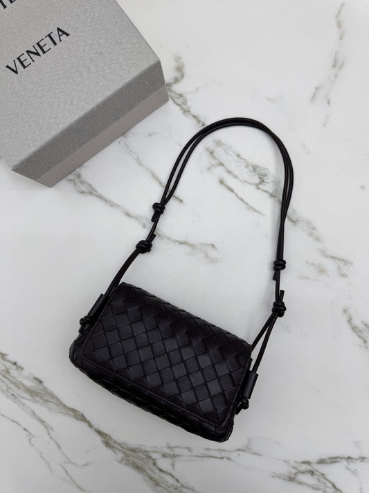 BV Notturno Foundant 黑棕色