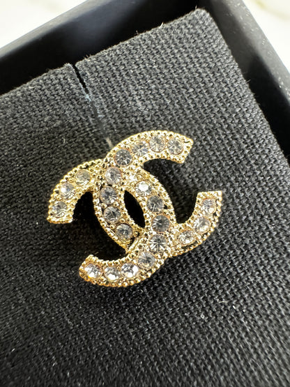CHANEL 經典款迷你金色水鑽耳環