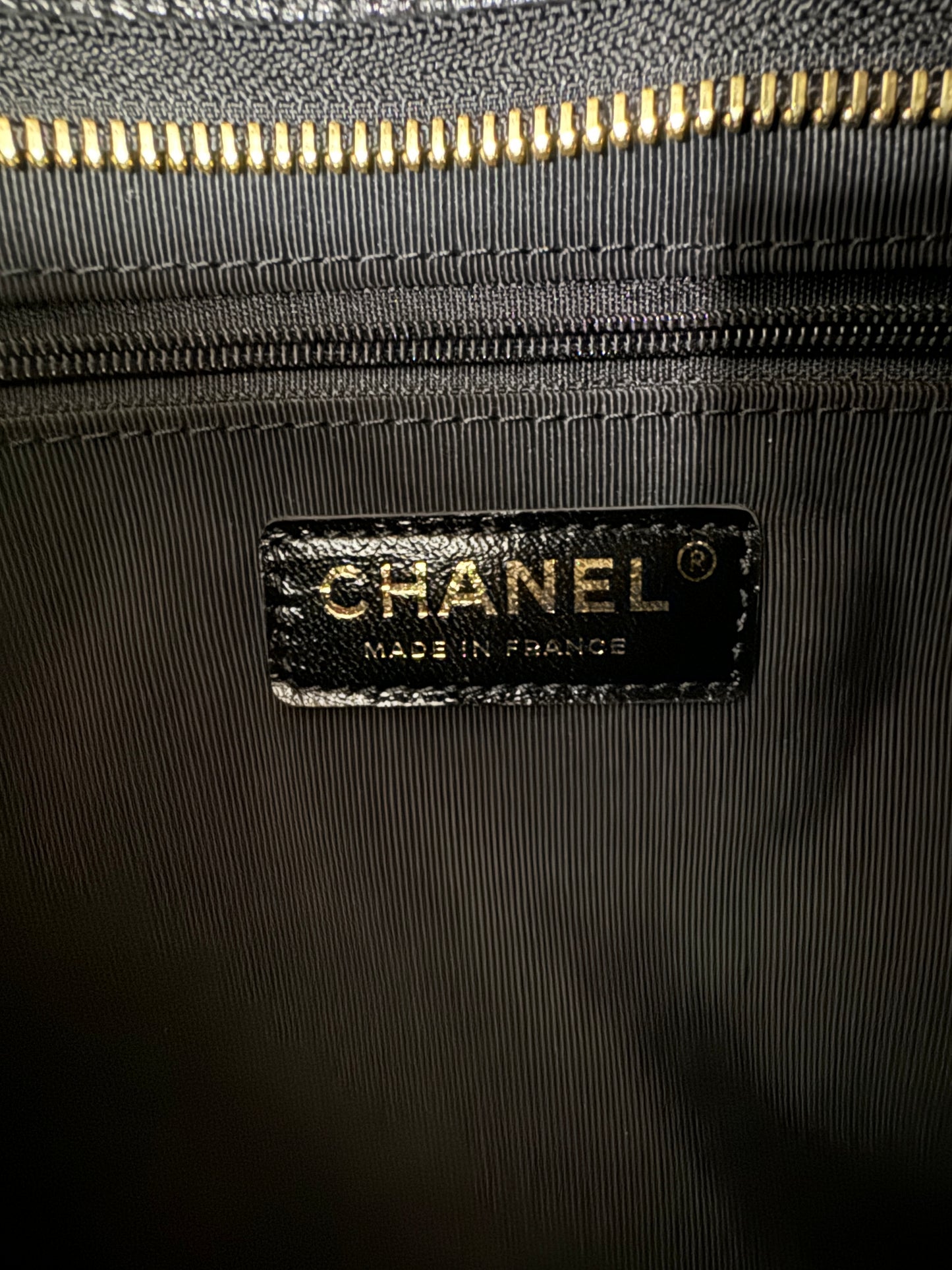 CHANEL 24A 手工坊系到 hobo 大號 黑色