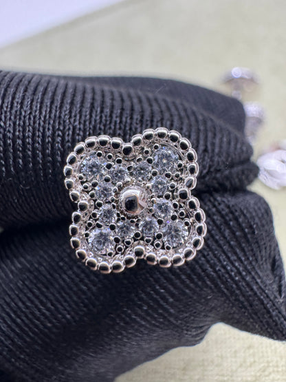 VCA Sweet Alhambra Earrings 滿鑽白金色