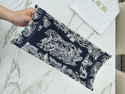 DIOR Book Tote Toile de Jouy Reverse Small