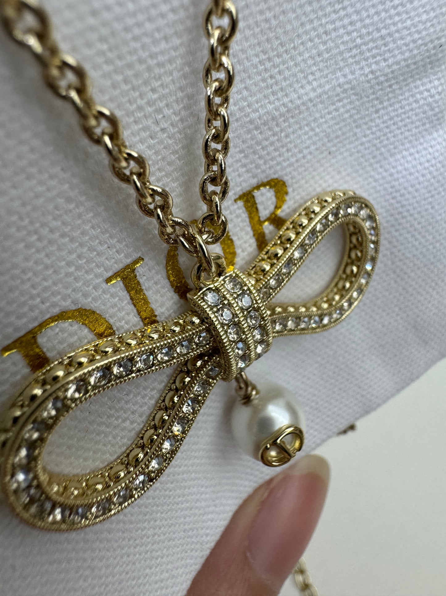 DIOR 蝴蝶結珍珠項鏈