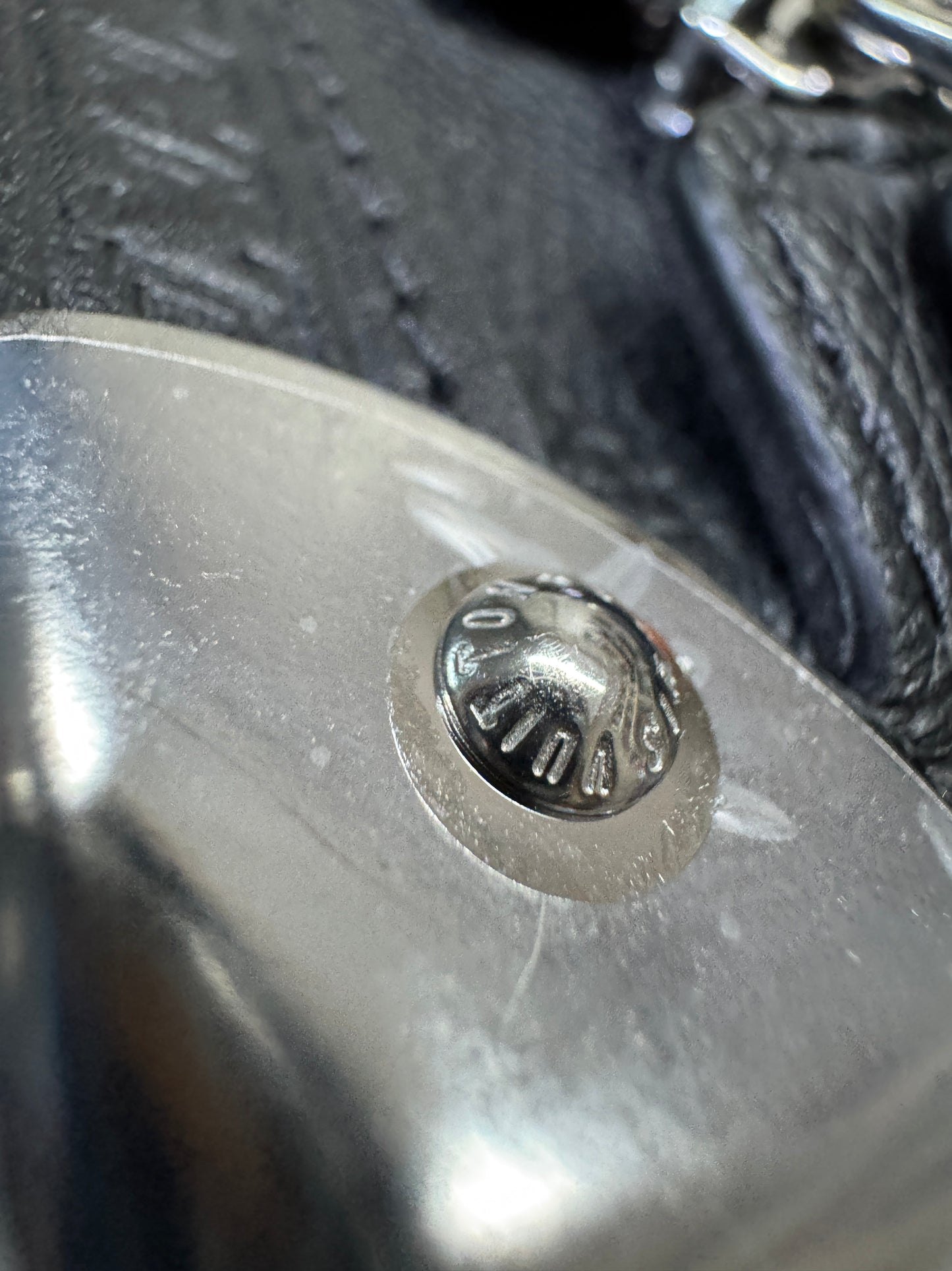 LV Side Trunk MM 黑色皮款