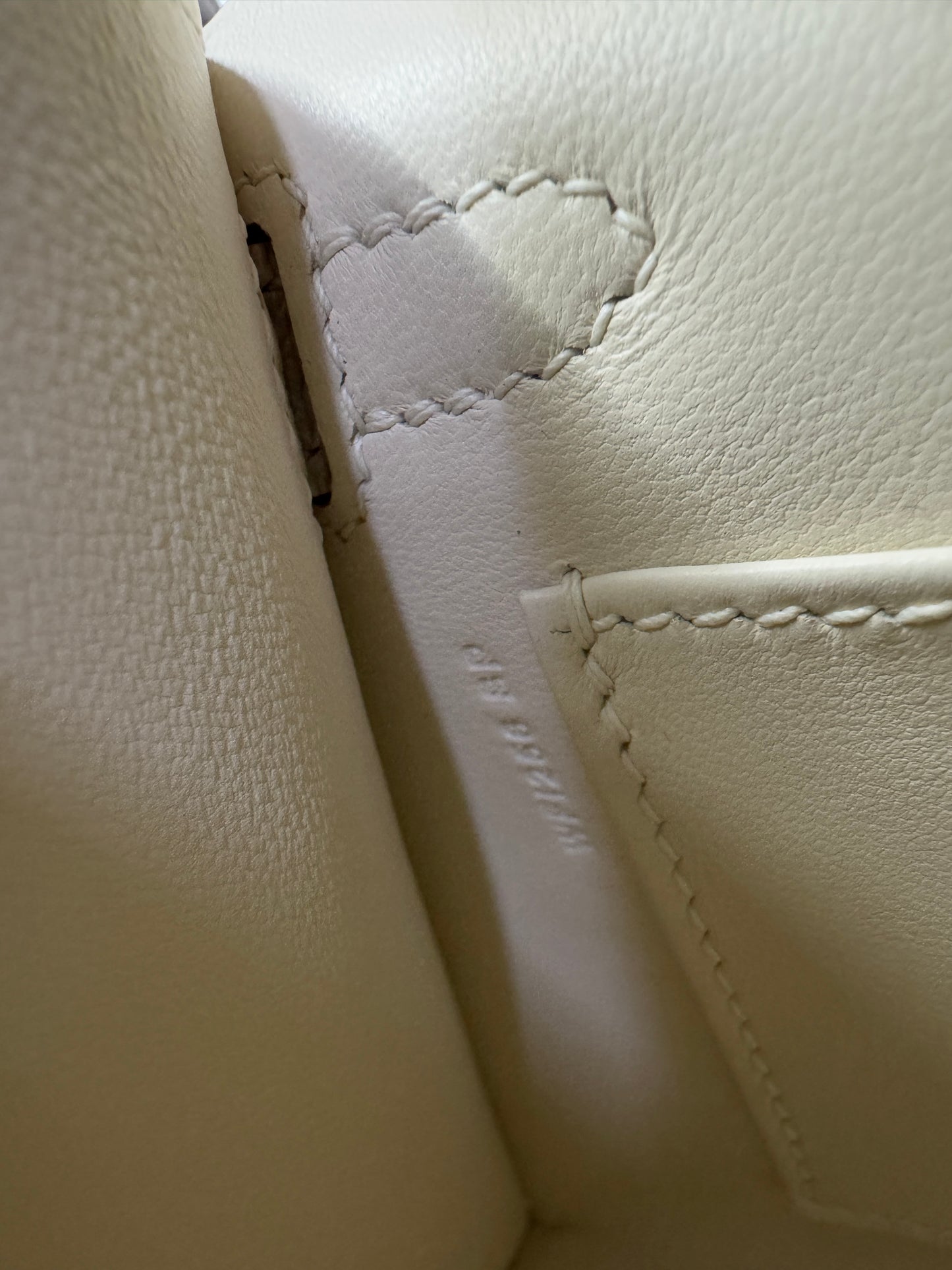 HERMES Mini Kelly II 奶昔白金扣 Epsom Craie GHW