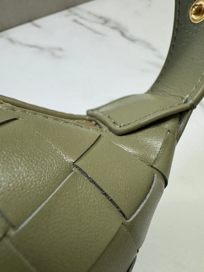 BV Wallace Travertine 洞石綠