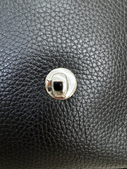 CHANEL 26S Maxi Flap Bag 黑銀小號（32cm)