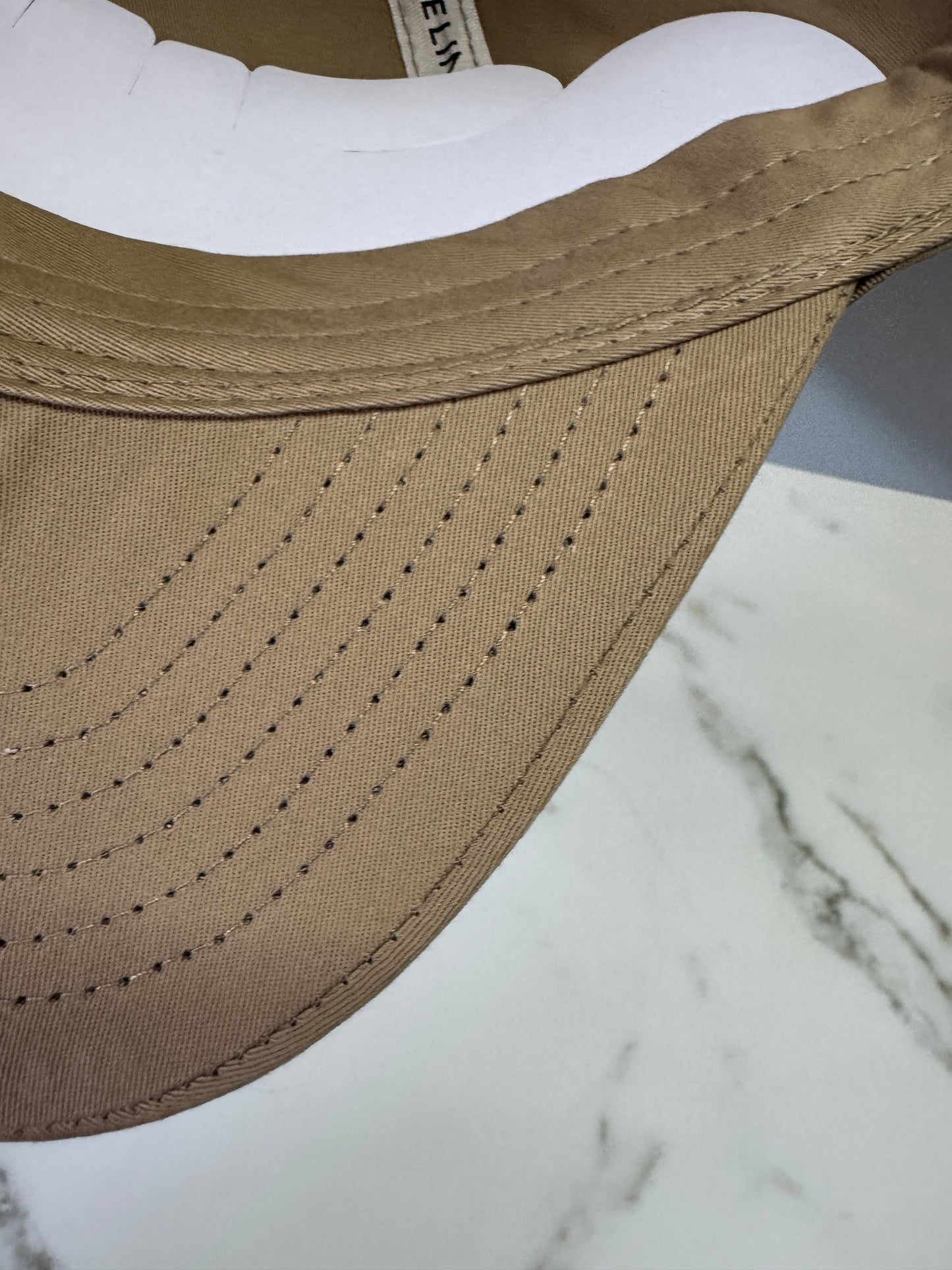 CELINE 凱旋門鴨舌帽 卡其色