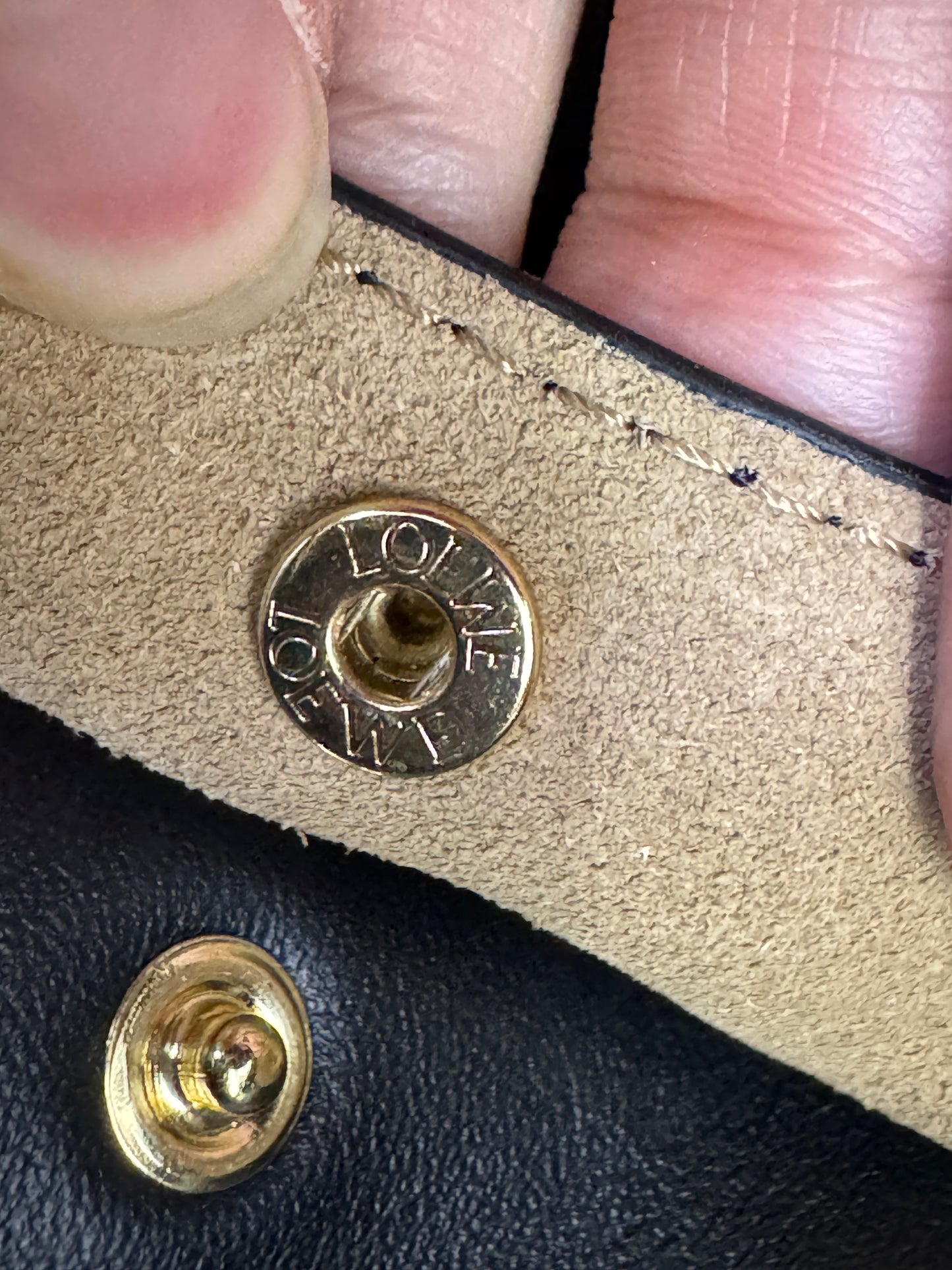 LOEWE Amazona 28 黑色