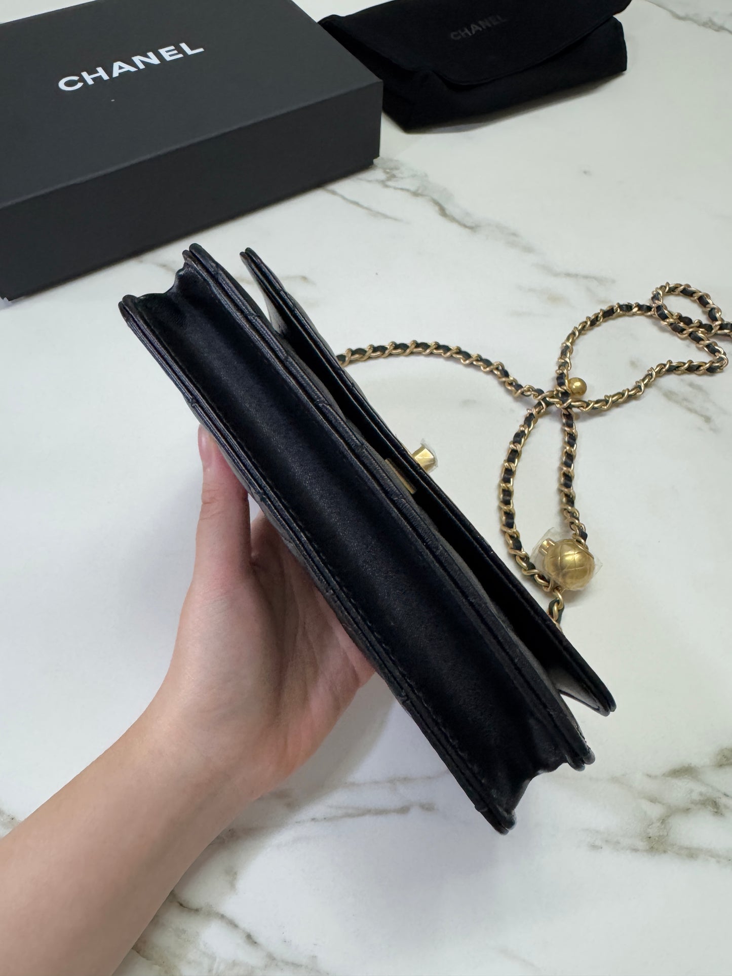 CHANEL 金球woc