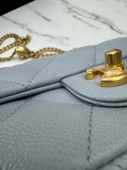 CHANEL 愛心金球 灰色 Mini Flap Bag 20cm