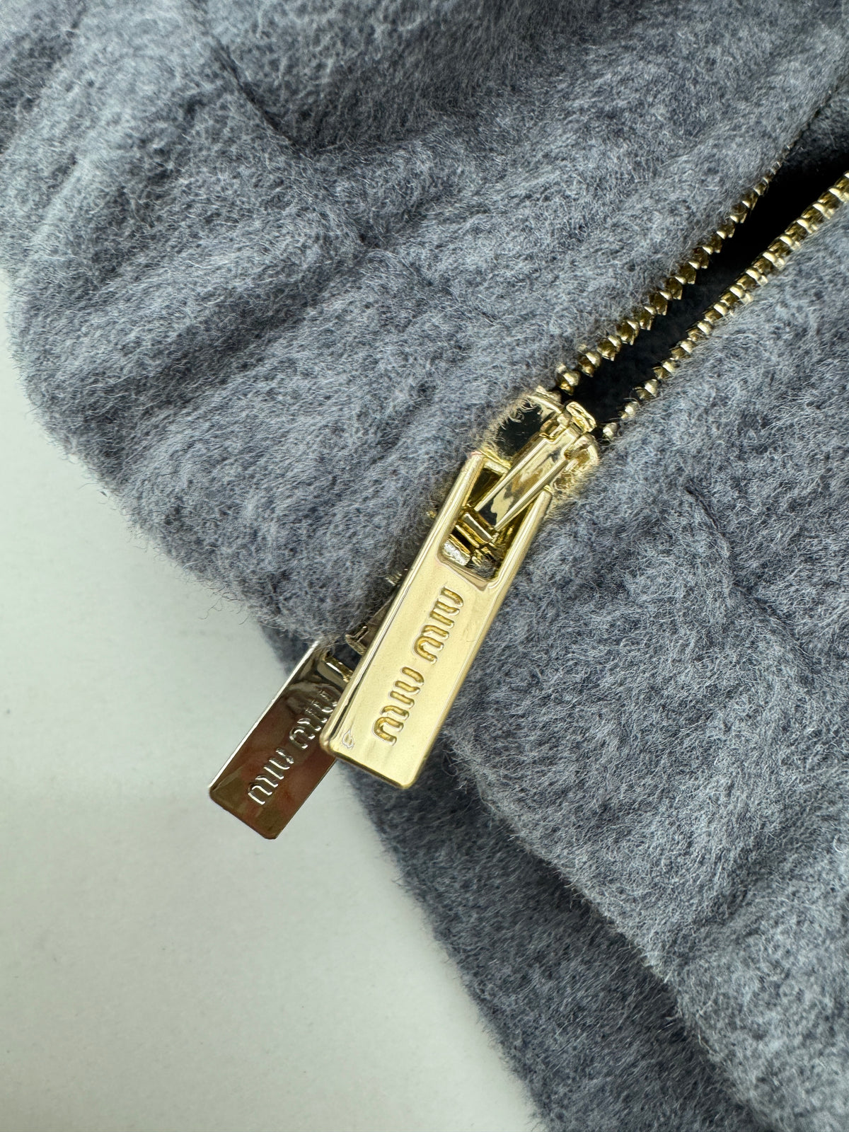 MIU MIU 25FW 灰色羊毛外套