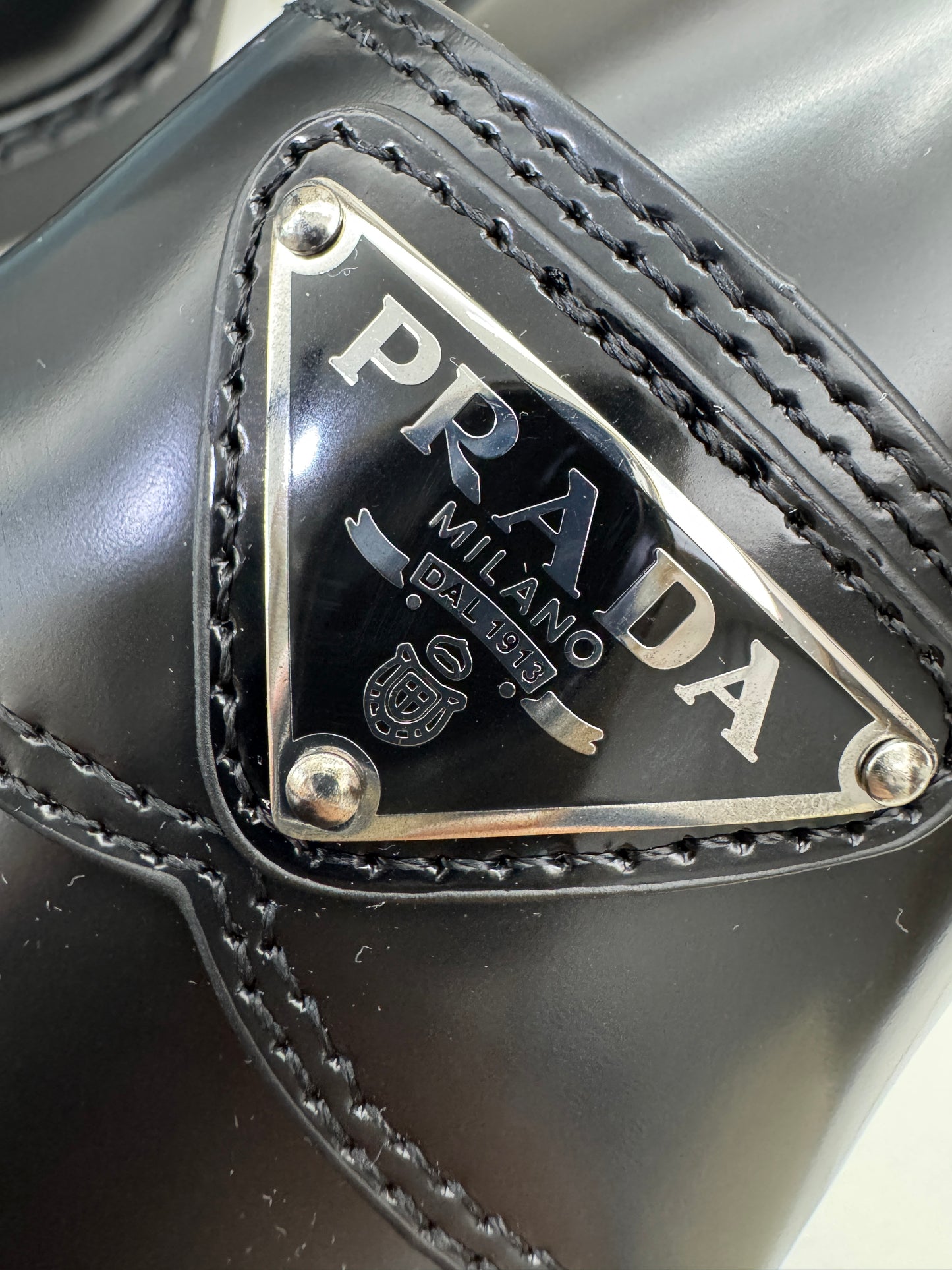 PRADA 光面皮革Loafers