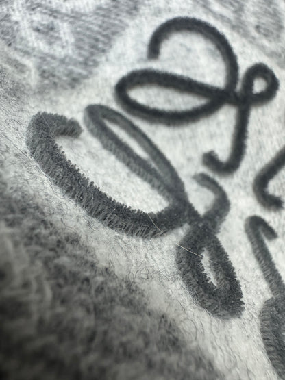 LOEWE Scarf 淺灰 3D Logo 180cm