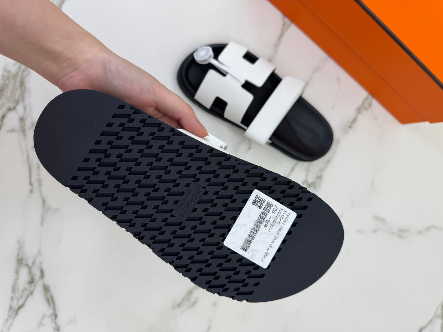 HERMES Chypre 二舅拖 白色